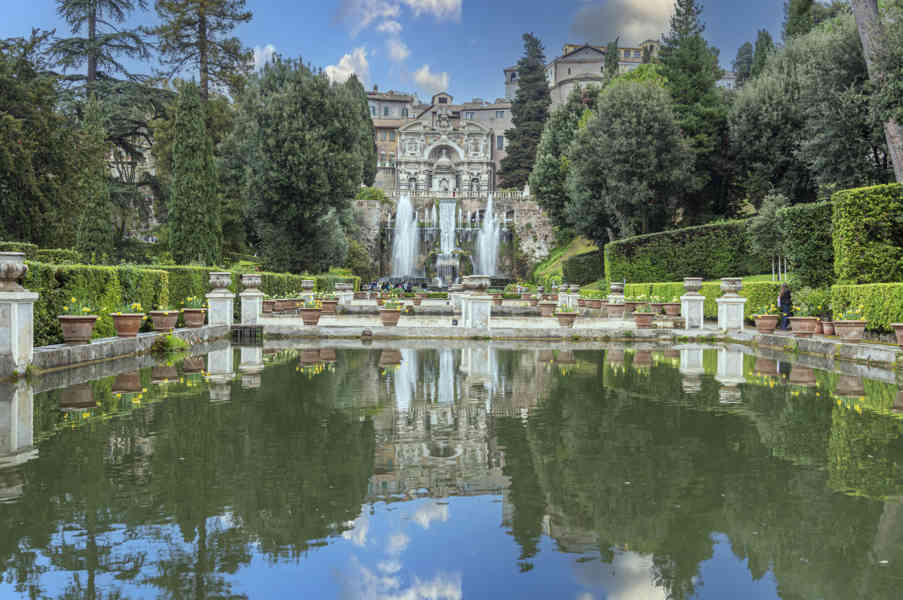 Italia - Tivoli 56 - Villa del Este - Le Peschiere.jpg